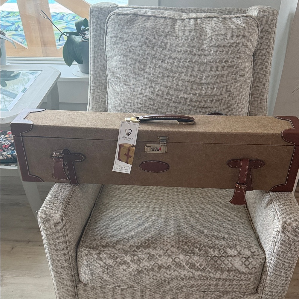 Tan and Brown Vintage-Style Shot Gun Case